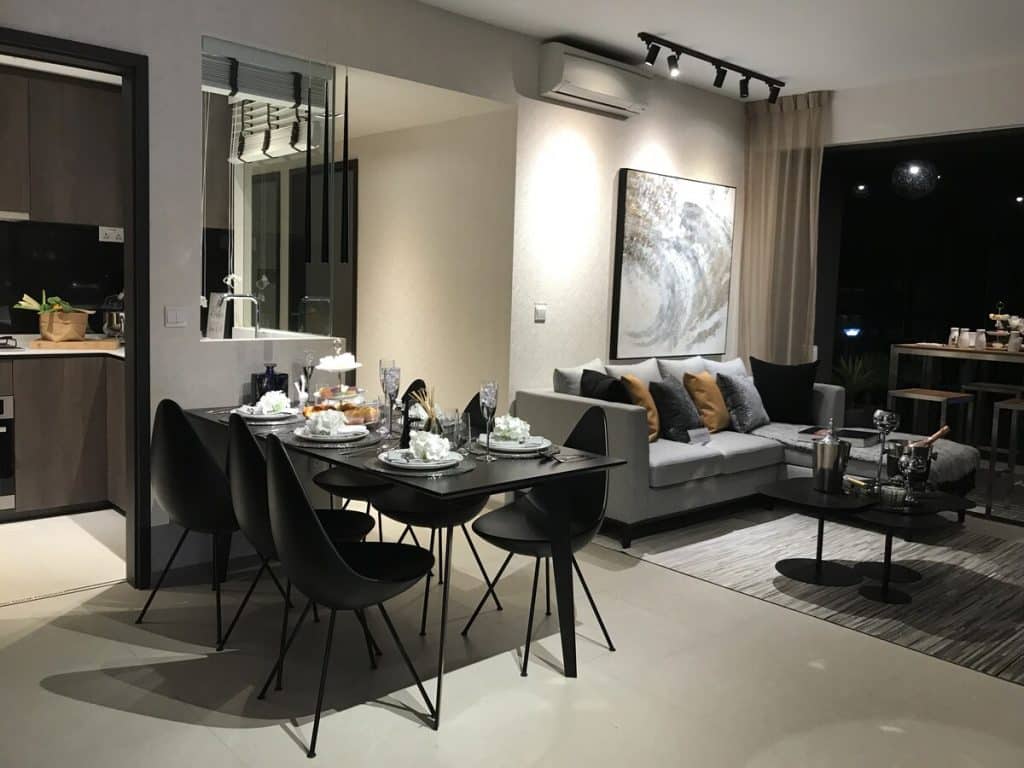 Promenade Peak Showflat